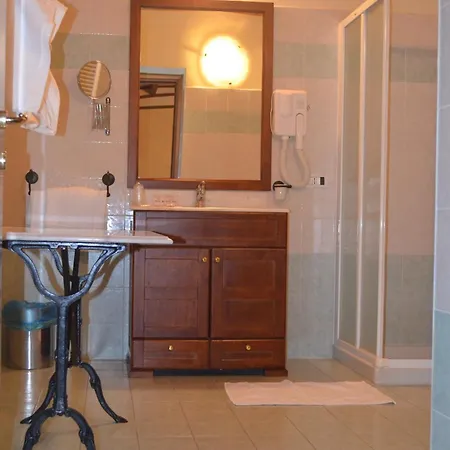 Julia Hotel 3*