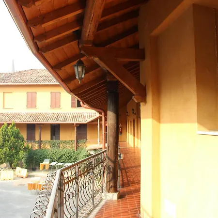 Julia Hotel 3*